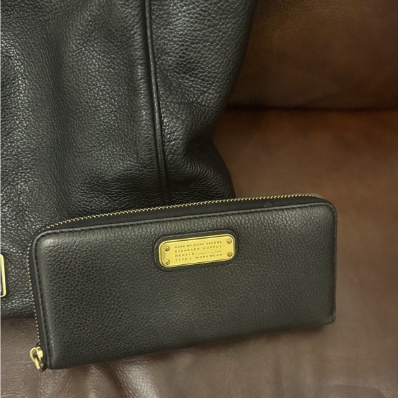 MARC JACOBS Too Hot to Handle Medium tote + large WALLET pebbled leather EUC - Picture 3 of 13